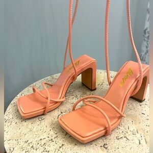 SALE!! Recently Reduced!! 🧡Lilliana peach tie up shoe with a thin block heel